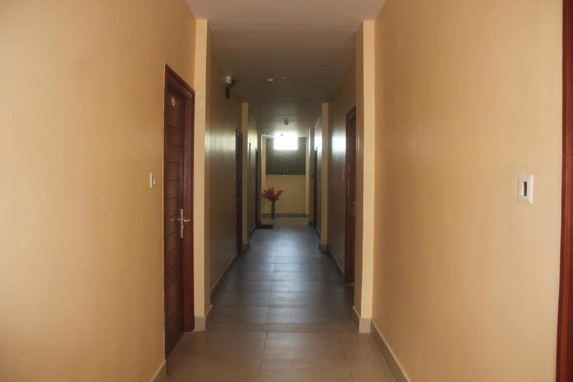 Hotel Serene Palace Порт Блеър Екстериор снимка